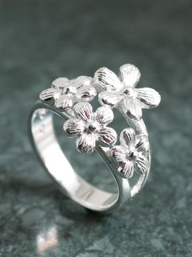 Daisywrap Ring